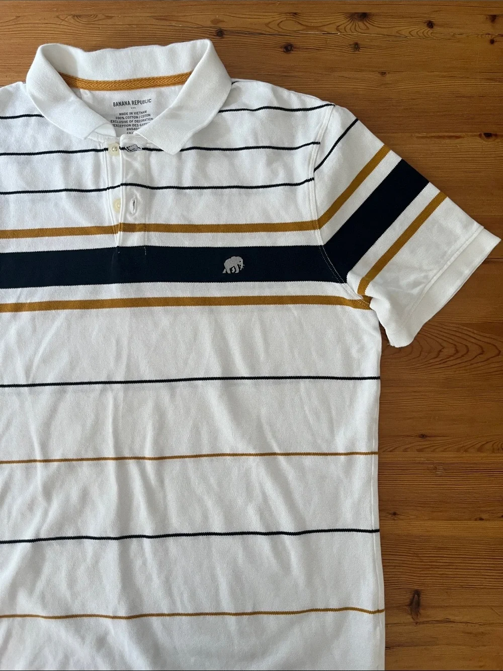 Banana Republic White Polo with Navy & Gold Stripes, sz M